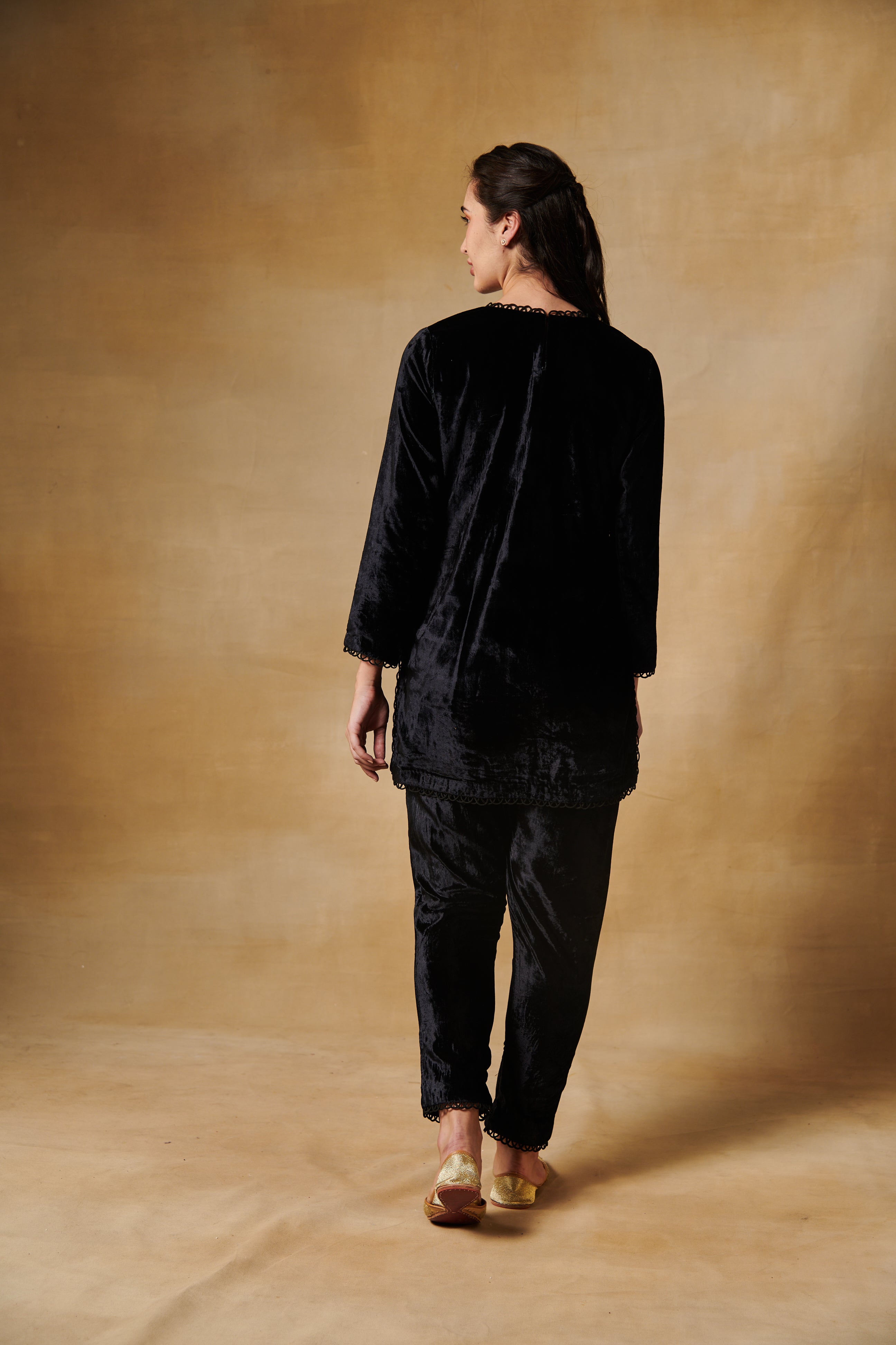 Midnight black kurta & pants in velvet with 3D floral motifs