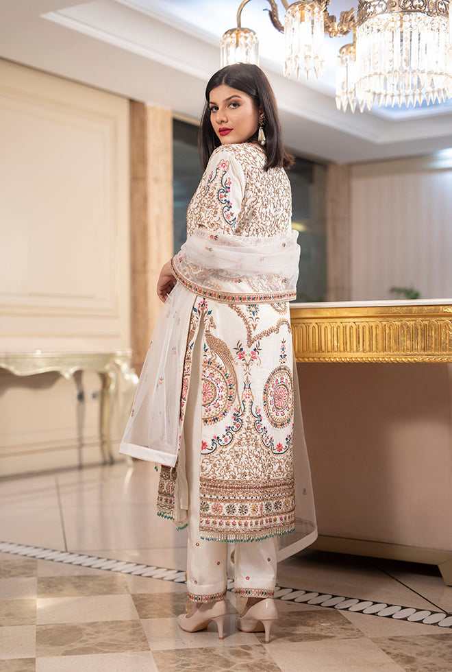 Ivory embroidered kurta set